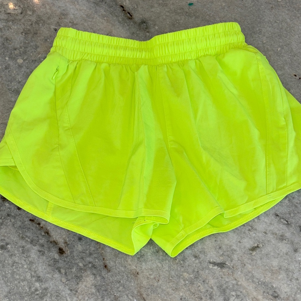 Lululemon Track That High-Rise Lined Short, size 4